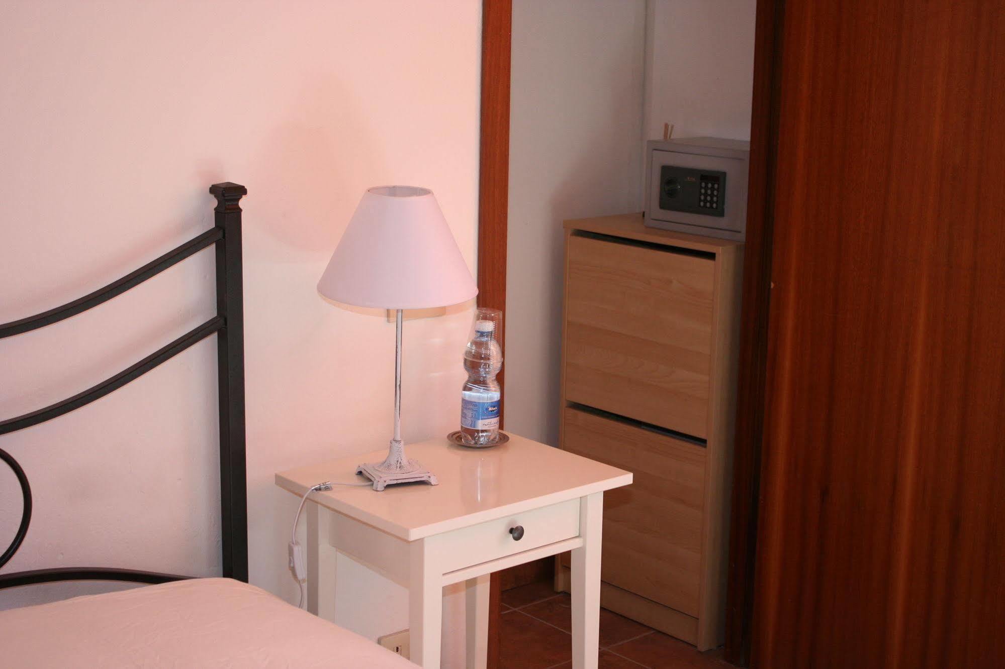 Il Giardino Nel Parco R&b Affittacamere 3*